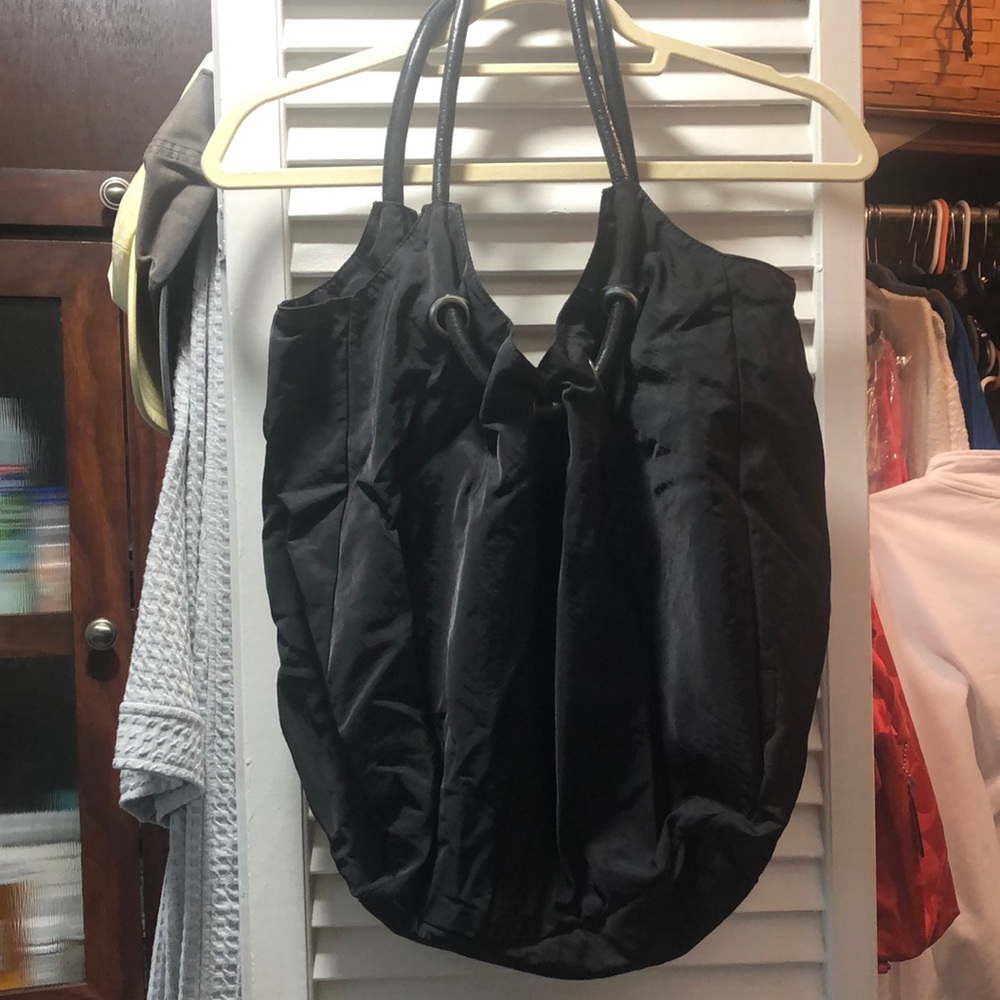 Hobo catch all bag only used 1 season